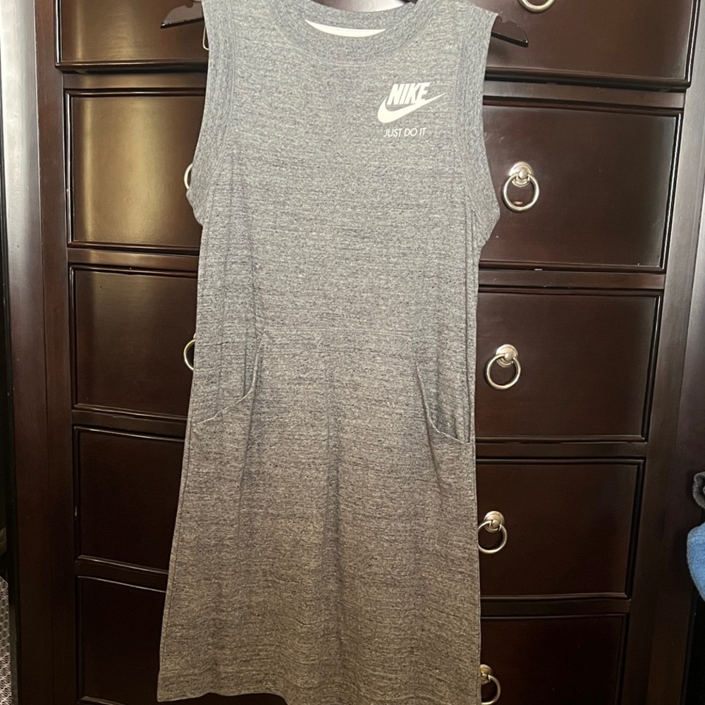 Nike Heather Gray Casual Dress